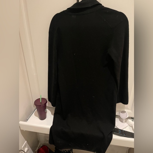 Chanel black cashmere cardigan 100% authentic. excellent condition. - Picture 6 of 9